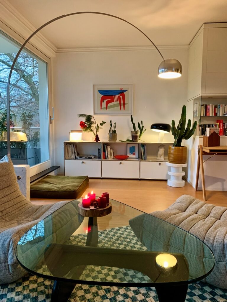 Mid-Century Living Room With a Statement Arc Lamp